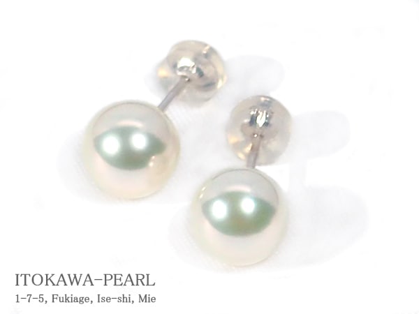 花珠真珠ピアス＜8.1mm＞スタッド・K14WG 鑑別書付 PE-7163