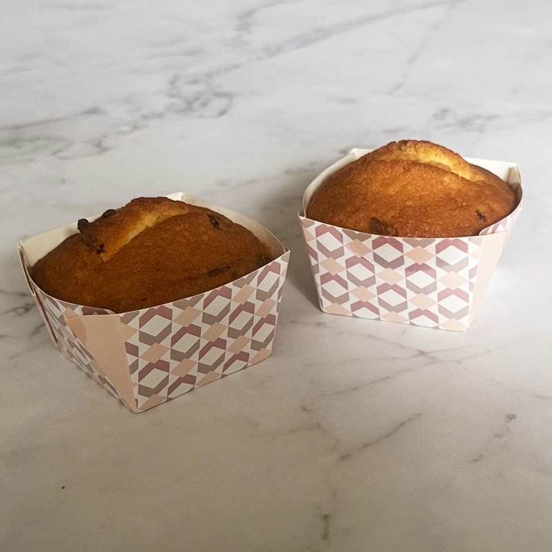 FROMAGEベイキングカップ 1900個　新品・未使用 楽天市場】クラフトベーキングカップ 8号(底径4.4×高さ2.8cm) 40