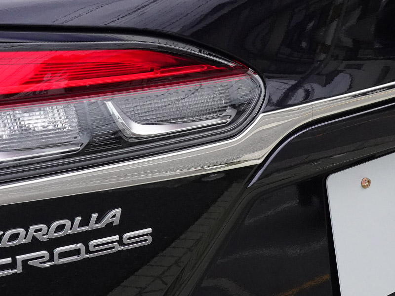 新型カローラクロス バックドアガーニッシュ 3P 鏡面仕上げ 2026年マイナーチェンジ後対応 ｜トヨタ TOYOTA COROLLA CROSS 6AA-ZVG11 3BA-ZSG10 6AA-ZVG15 カスタム 専用 リア 外装 パーツ ドレスアップ アクセサリー 社外品 オプション エアロ【予約販売/8月30日頃入荷予定】
