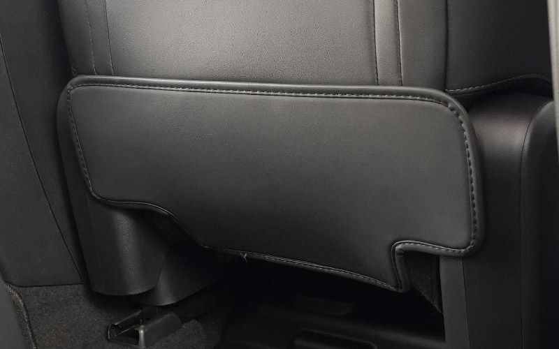 新型CX-5 KM系 運転席 助手席 小型 フロントシートバックロアキックマット 2P ブラック｜マツダ MAZDA CX5 2026年フルモデルチェンジ KMYSDP 専用 キックガード シートバックカバー アクセサリー カバー 傷防止 社外 【予約販売/9月10日頃入荷予定】