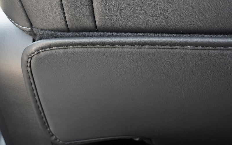 新型CX-5 KM系 運転席 助手席 小型 フロントシートバックロアキックマット 2P ブラック｜マツダ MAZDA CX5 2026年フルモデルチェンジ KMYSDP 専用 キックガード シートバックカバー アクセサリー カバー 傷防止 社外 【予約販売/9月10日頃入荷予定】