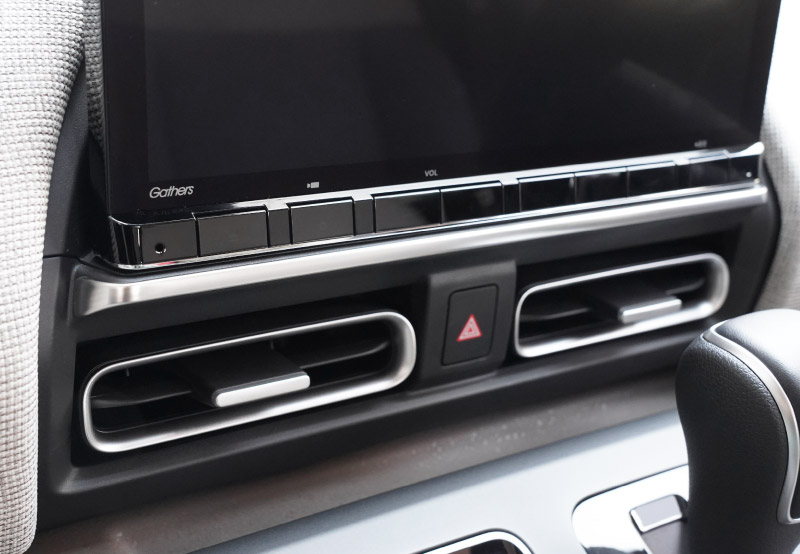 【セット割】新型フリード GT系 エアー クロスター モニター下インテリアモール ＆ フロント左右エアコン吹き出し口パネル 2点セット サテンシルバー｜ホンダ HONDA FREED AIR CROSSTAR 専用 内装 インテリア パネル ナビ回り 液晶 カーナビ カスタム パーツ ドレスアップ アクセサリー 社外品