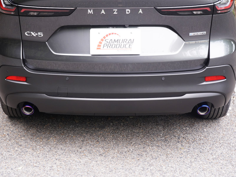 新型CX-5 KM系 マフラーカッターチタン調 スラッシュカット 2本セット 取り付けバンド付属｜マツダ MAZDA CX5 2026年フルモデルチェンジ KMYSDP 専用 マフラー カスタム パーツ ドレスアップ アクセサリー リア 外装 カー用品 社外【予約販売/11月20日頃入荷予定】