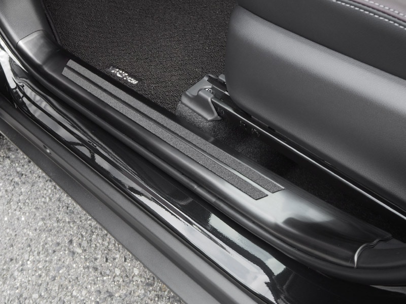 ������ꥹ������ �����ɥ��ƥå� ��¦�����åեץ졼�� ���ߤᥴ���դ� 4P �֥�å��إ��饤��åȥ西 TOYOTA YARIS CROSS �������� ���� �ѡ��� �ɥ쥹���å� ���������꡼ �ҳ��ʡ�ͽ������/3��20��������ͽ���