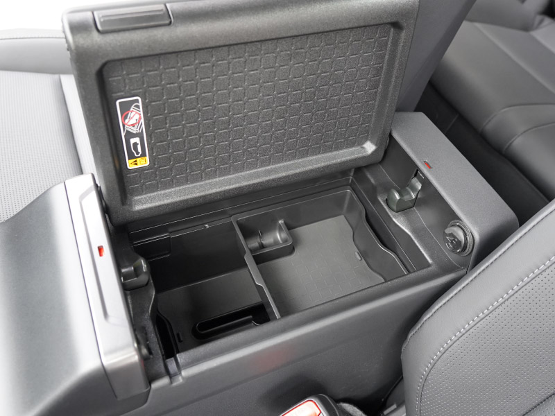 新型RAV4 60系 センターコンソールトレイ 2P ゴムマット付き ブラック 二段タイプ ｜トヨタ TOYOTA ラブフォー AXAN64 CROWN SPORT カップホルダー 防水 水洗い アクセサリー パーツ アクセサリー インテリア 内装 便利 収納 小物入れ 社外 保護【予約販売/7月30日頃入荷予定】