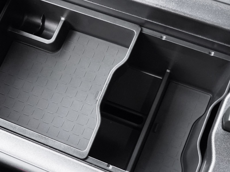 新型RAV4 60系 センターコンソールトレイ 2P ゴムマット付き ブラック 二段タイプ ｜トヨタ TOYOTA ラブフォー AXAN64 CROWN SPORT カップホルダー 防水 水洗い アクセサリー パーツ アクセサリー インテリア 内装 便利 収納 小物入れ 社外 保護【予約販売/7月30日頃入荷予定】
