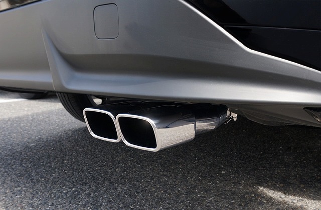 お取り寄せ 最終値下げ トヨタ 50プリウス 社外 デュアルマフラー マフラー 排気系 Williamsav Com