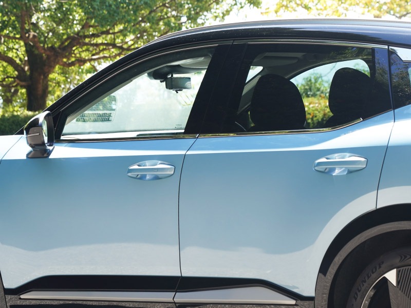 【販売準備中】新型キックス P16型 ウィンドウトリムガーニッシュ 4P 鏡面仕上げ｜日産 ニッサン NISSAN KICKS P16 2026年フルモデルチェンジ 専用 カスタム パーツ ドレスアップ アクセサリー オプション 窓枠 外装 カー用品 社外