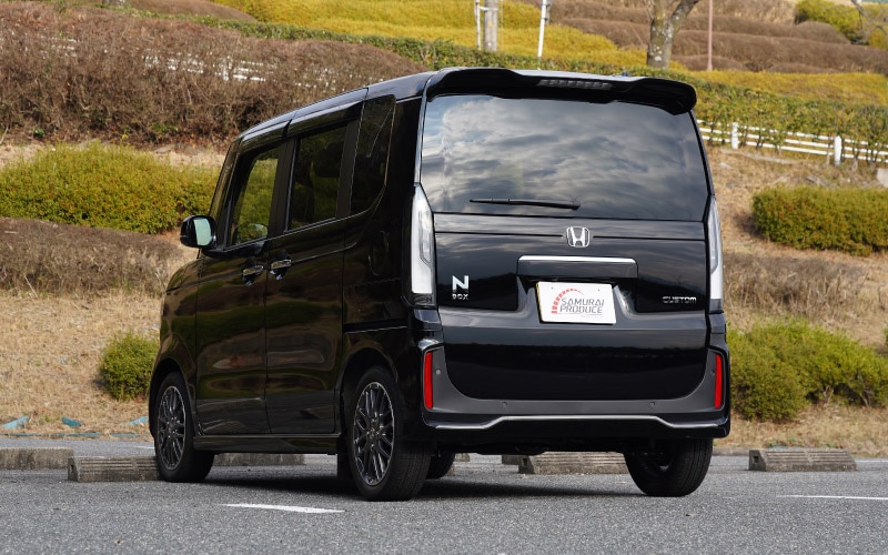 ���� N-BOX�������� JF5 JF6 �ꥢ��åץ����˥å��� 3P �֥�å��������� ���ƥ�쥹���åۥ�� HONDA NBOX CUSTOM ���� ���� �ꥢ �������� �ѡ��� ���������꡼ �ҳ��� �ɥ쥹���å�