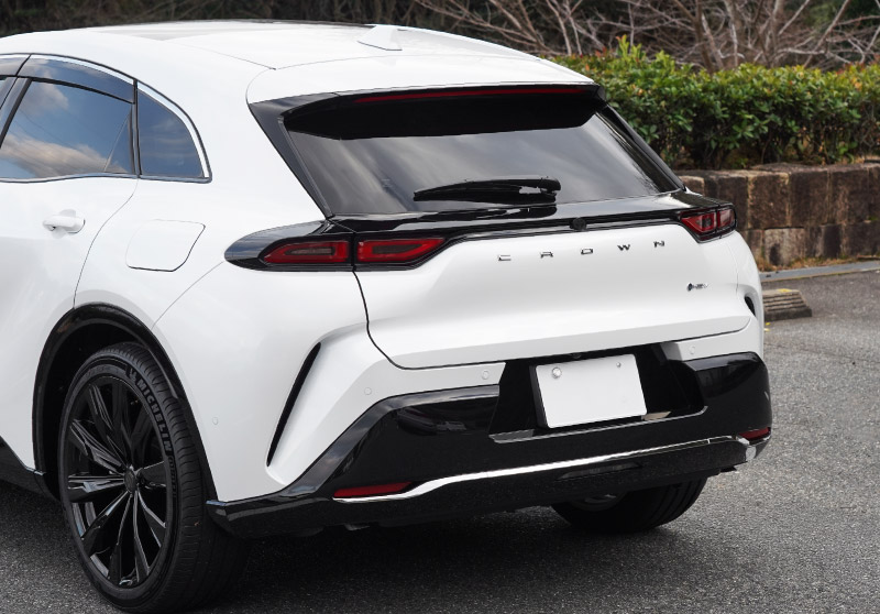 クラウンスポーツ リアバンパーガーニッシュ 3P 鏡面仕上げ｜TOYOTA トヨタ CROWN SPORT AZSH36W AZSH37W PHEV 専用 外装 リア カスタム パーツ ドレスアップ オプション アクセサリー 社外品