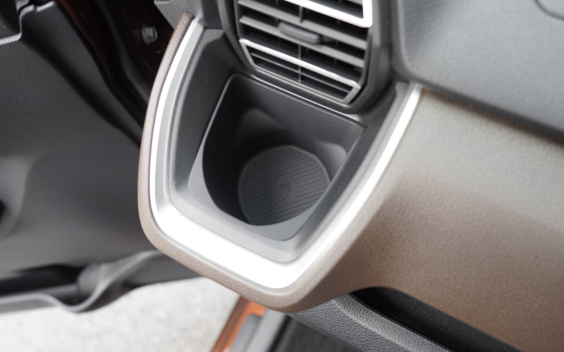 新型ムーヴ ステラ LA850S LA860S フロントドリンクホルダートレイ 2P ブラック 防水 ゴム素材｜ダイハツ DAIHATSU MOVE スバル SUBARU STELLA 専用 保護 収納 便利グッズ パーツ アクセサリー オプション インテリア 内装 ゴム お手入れ簡単 スマホ 小物 オープントレイ 社外