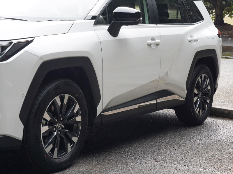 新型RAV4 60系 サイドガーニッシュ 4P 鏡面仕上げ｜トヨタ TOYOTA ラブフォー AXAN64 専用 プラグインハイブリッド PHEV 対応 カスタム パーツ アクセサリー サイドリップ サイドサイドスカート スポイラー 社外【予約販売/5月30日頃入荷予定】