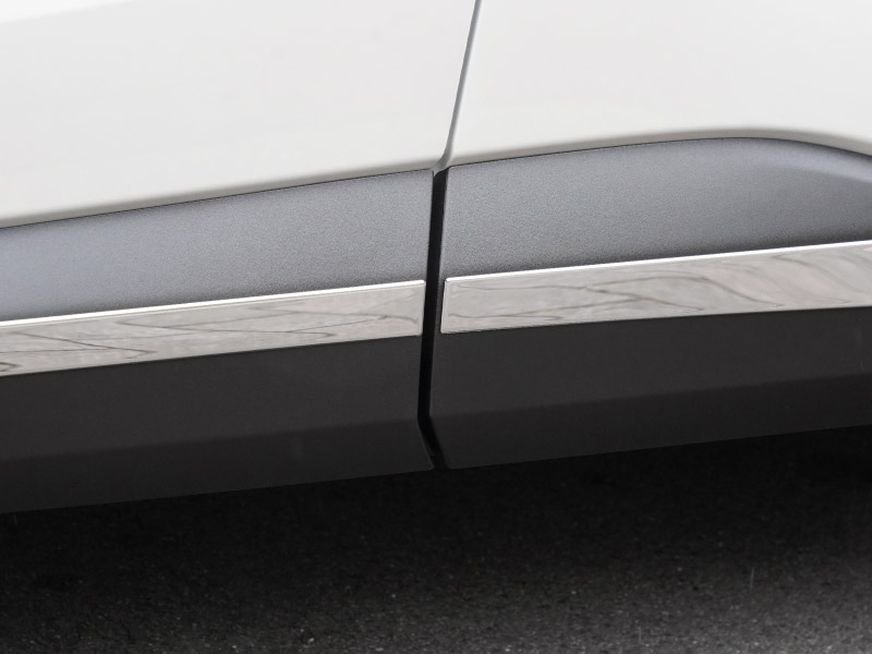 新型RAV4 60系 サイドガーニッシュ 4P 鏡面仕上げ｜トヨタ TOYOTA ラブフォー AXAN64 専用 プラグインハイブリッド PHEV 対応 カスタム パーツ アクセサリー サイドリップ サイドサイドスカート スポイラー 社外【予約販売/5月30日頃入荷予定】