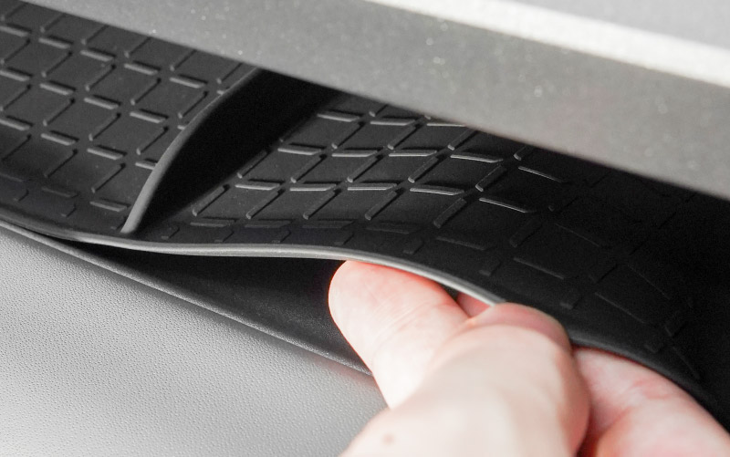 新型RAV4 60系 助手席トレイマット 1P ゴムタイプ ブラック ｜トヨタ TOYOTA ラブフォー AXAN64 専用 プラグインハイブリッド PHEV 対応 内装 カー用品 社外 カバー 防水 ラバータイプ トレイ 便利グッズ アクセサリー 保護 社外【予約販売/5月10日頃入荷予定】