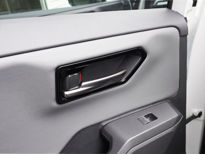 【アウトレット品】新型RAV4 60系 インナードアハンドルパネル 左右セット 5P ピアノブラック｜トヨタ TOYOTA ラブフォー AXAN64 専用 プラグインハイブリッド PHEV 対応 内装 インテリア パーツ アクセサリー ドアパネル ドレスアップ 内装 保護 カバー 社外