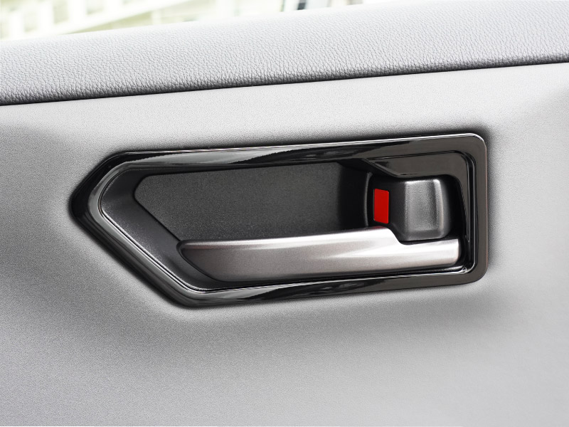 【アウトレット品】新型RAV4 60系 インナードアハンドルパネル 左右セット 5P ピアノブラック｜トヨタ TOYOTA ラブフォー AXAN64 専用 プラグインハイブリッド PHEV 対応 内装 インテリア パーツ アクセサリー ドアパネル ドレスアップ 内装 保護 カバー 社外