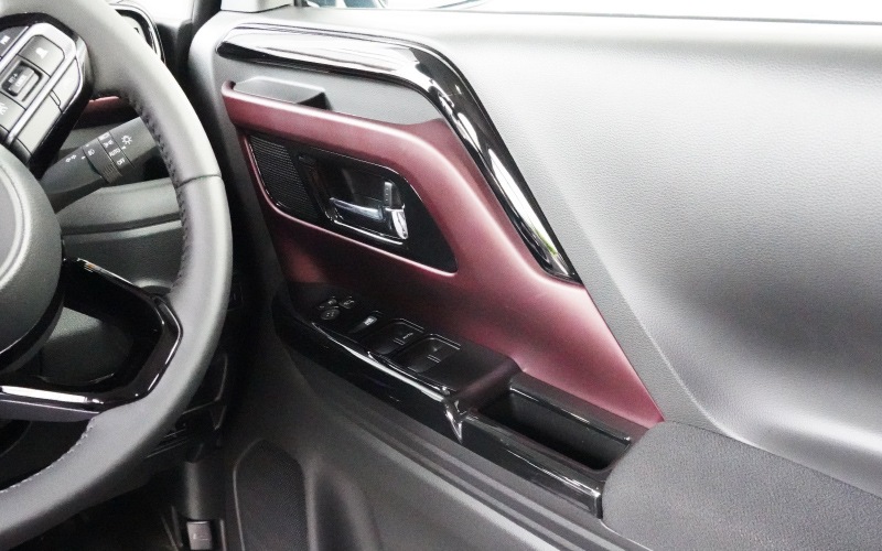 【アウトレット品】新型スペーシア スペーシアカスタム スペーシアギア MK54S MK94S フレアワゴン MM54S MM94S ウィンドウスイッチパネル＆インナードアハンドルパネル フロント 左右セット ピアノブラック｜SUZUKI スズキ SPACIA CUSTOM GEAR マツダ MAZDA FLAIR WAGON 専用 内装 カスタム パーツ インテリアパネル ドレスアップ アクセサリー 社外品 