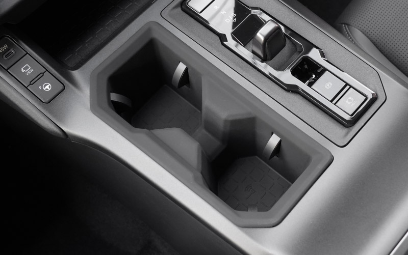 新型RAV4 60系 フロントドリンクホルダートレイ 1P ブラック ゴムタイプ｜トヨタ TOYOTA ラヴフォー AXAN64 プラグインハイブリッド PHEV 対応 カップホルダー 防水 水洗い アクセサリー 内装 コップ 便利グッズ トレイ カバー 保護 社外【予約販売/5月20日頃入荷予定】