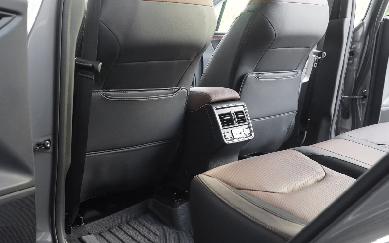 新型フォレスター SL系 SK系 レヴォーグ VN系 共通 シートバックキックマット 運転席 助手席 2P ブラック｜SUBARU スバル FORESTER LEVORG 専用 パーツ アクセサリー 内装 社外 保護 シート カバー マット キックガード 傷防止 汚れ防止 便利グッズ アイテム【予約販売/5月20日頃入荷予定】