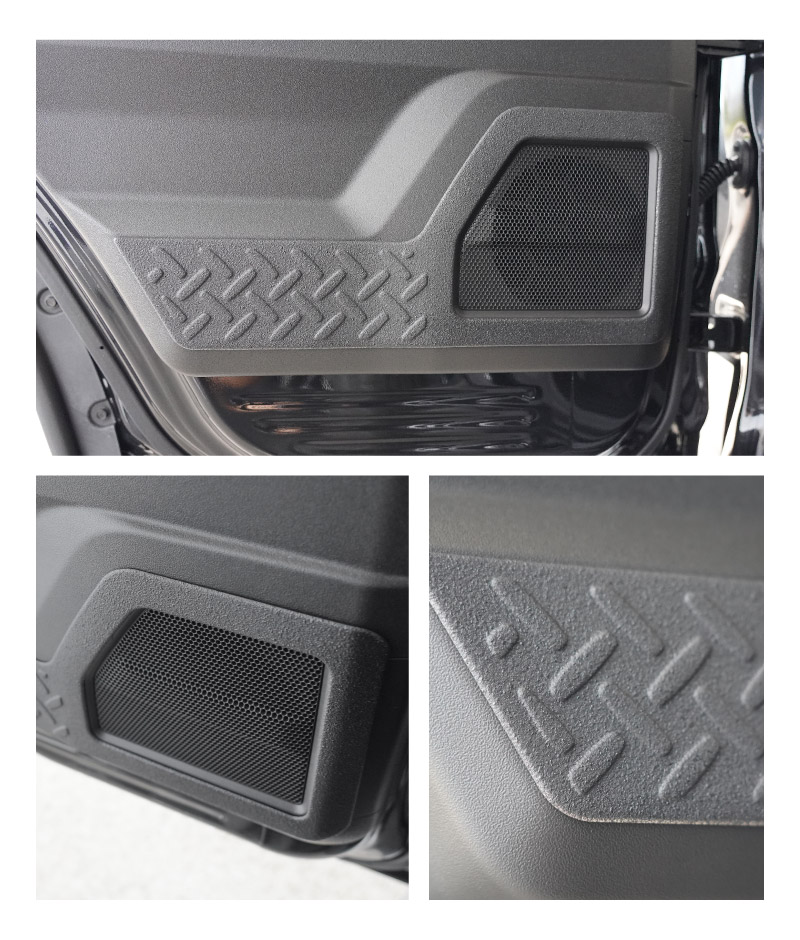 ジムニーノマド JC74W インナードアプロテクションカバー 縞鋼板柄 左右セット 4P ラプター塗装 ブラック｜スズキ SUZUKI JIMNY JC74 NOMADE 専用 保護パーツ ラプター塗装 ドレスアップ オプション アクセサリー 社外 サイドドア キックガード