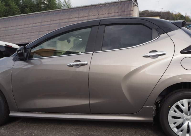 ��ꥹ �ɥ��ϥ�ɥ륬���˥å��� ��å� 4P�åȥ西 TOYOTA YARIS HYBRID Z G X 6AA MXPH10 AHXEB �������� ���� �ѡ��� �ɥ쥹���å� ���������꡼ �ҳ��� ������ ���ץ����