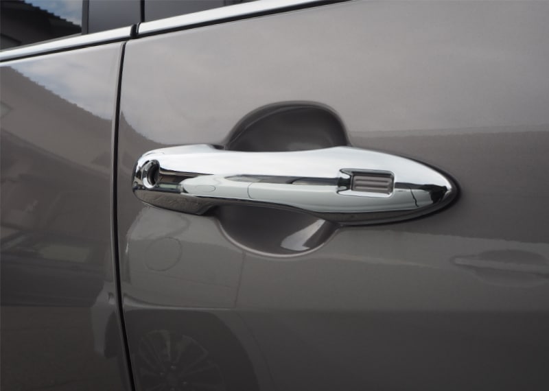 ��ꥹ �ɥ��ϥ�ɥ륬���˥å��� ��å� 4P�åȥ西 TOYOTA YARIS HYBRID Z G X 6AA MXPH10 AHXEB �������� ���� �ѡ��� �ɥ쥹���å� ���������꡼ �ҳ��� ������ ���ץ����