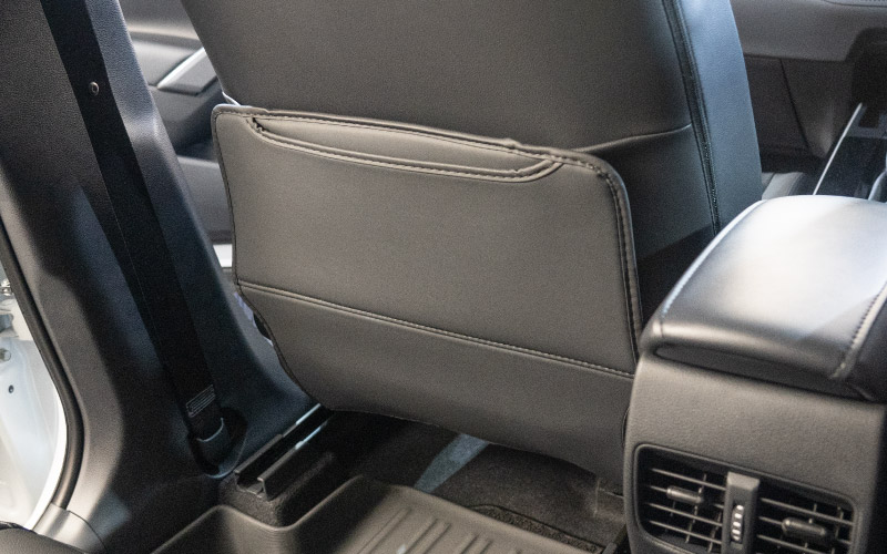 新型デリカD:5 シートバックキックマット 助手席 1P ブラック｜三菱 MITSUBISHI DELICA D5 ミツビシ 専用 アクセサリー 内装 社外 保護 シート カバー マット プロテクター キックガード 傷防止 汚れ防止【予約販売/5月20日頃入荷予定】