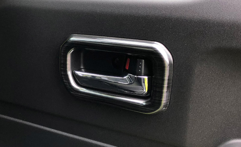 ジムニーノマド JC74W インナードアハンドルカバー インテリアパネル 左右セット 4P ブラックヘアライン｜スズキ SUZUKI JIMNY JC74 NOMADE 専用 カスタム パーツ ドレスアップ アクセサリー 社外品 エアロ オプション