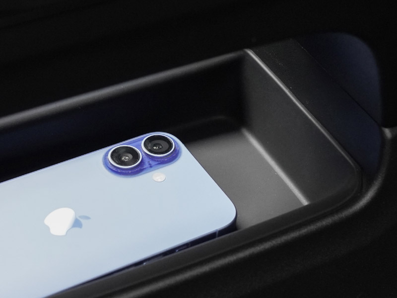 新型クロスビー MND1S HYBRID MZ 専用 センターコンソールトレイ 下段 1P ブラック 防水ゴム素材｜スズキ SUZUKI XBEE 専用 内装 保護 パーツ オプション アクセサリー ドレスアップ インテリア コンソール 収納 滑り止め スマホ 小物置き 傷防止 社外【予約販売/5月30日頃入荷予定】