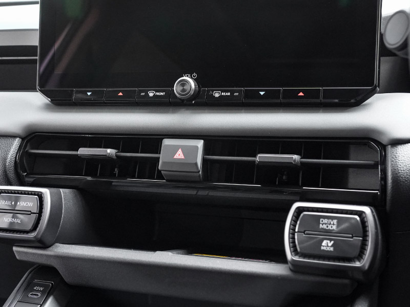 新型RAV4 60系 フロント中央エアコン吹き出し口パネル 1P ピアノブラック｜トヨタ TOYOTA ラブフォー AXAN64 専用 プラグインハイブリッド PHEV 対応 内装 パーツ アクセサリー インテリア アクセサリー ドレスアップ 内装 保護 カバー 社外【予約販売/5月30日頃入荷予定】