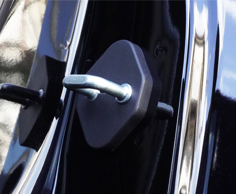 新型ZR-V ドアストライカーカバー 4P PP ブラック｜ホンダ HONDA ZRV RZ3 RZ4 RZ5 RZ6 専用 内装 カスタム 保護パーツ ドアストッパーカバー ストライカーカバー ドレスアップ アクセサリー 社外品 エアロ オプション【メール便対象/代引き・配達日時指定不可】