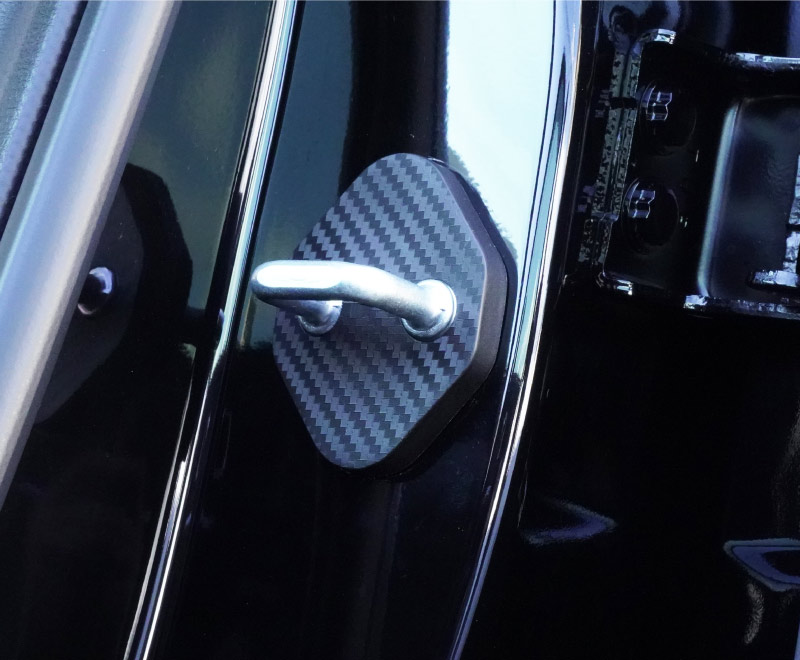 新型ZR-V ドアストライカーカバー 4P PP カーボン柄｜ホンダ HONDA ZRV RZ3 RZ4 RZ5 RZ6 専用 内装 カスタム 保護パーツ ドアストッパーカバー ストライカーカバー ドレスアップ アクセサリー 社外品 エアロ オプション【メール便対象/代引き・配達日時指定不可】