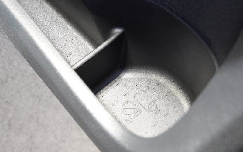 新型RAV4 60系 ボトルホルダー インナードア サイドドアポケット 下段 4P ブラック ラバータイプ ｜トヨタ TOYOTA ラヴフォー AXAN64 プラグインハイブリッド PHEV 対応 防水 水洗い アクセサリー 内装 インナー ドア カップ ホルダー ポケット トレイ カバー 保護 便利グッズ マット 社外【予約販売/6月10日頃入荷予定】