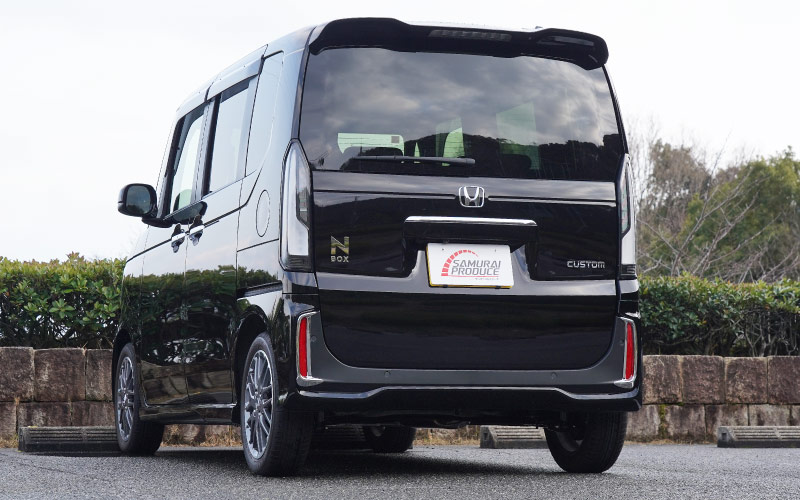 【アウトレット品】新型 N-BOXカスタム JF5 JF6 リアリフレクター ガーニッシュ 2P メッキ仕上げ｜ホンダ HONDA NBOX CUSTOM 専用 外装 リア カスタム パーツ アクセサリー 社外品 ドレスアップ