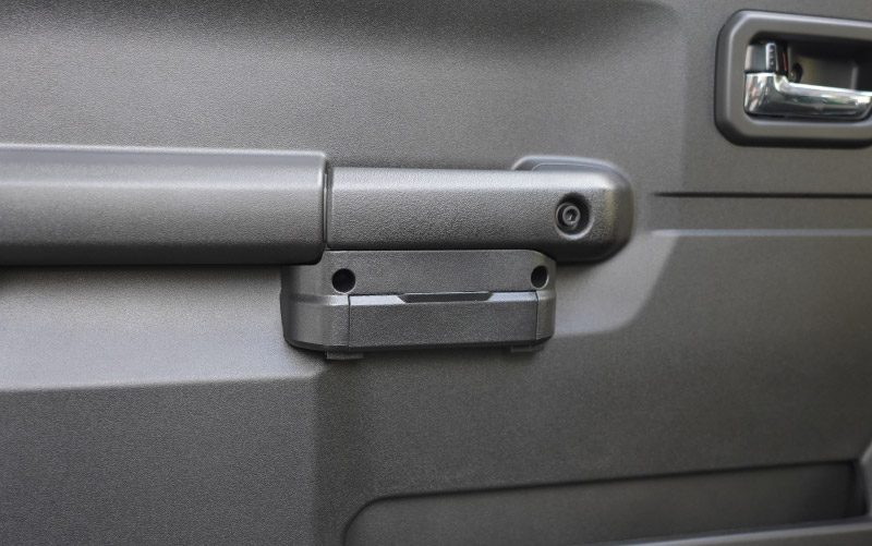 新型ジムニー JB64W 新型ジムニーシエラ JB74W ジムニーノマド JC74W フロントインナードアポケットトレイ 2P ブラック ｜スズキ SUZUKI JIMNY JB64 JIMNY SIERRA JB74 1型 2型 3型 4型 5型 JIMNY NOMADE JC74 1型 専用 ドアハンドル ドアポケット 収納 小物入れ スマホ収納 取り付け簡単 ネジ止め式 深底ポケット 車内整理 便利グッズ 便利パーツ アクセサリー オプション 社外