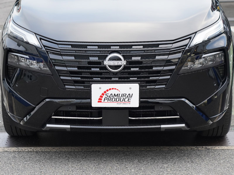 新型エクストレイル T33 ロアグリルガーニッシュ 2P 鏡面仕上げ 2025年マイナーチェンジ後専用｜日産 NISSAN X-TRAIL 2025 専用 カスタム パーツ ドレスアップ アクセサリー オプション フロント バンパー グリル 外装 カー用品 社外【予約販売/5月30日頃入荷予定】