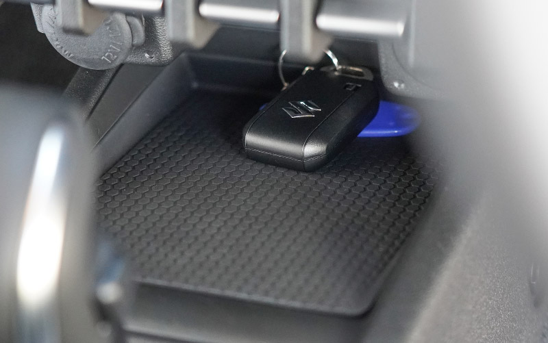 16_000000004546.jpg?1764118221