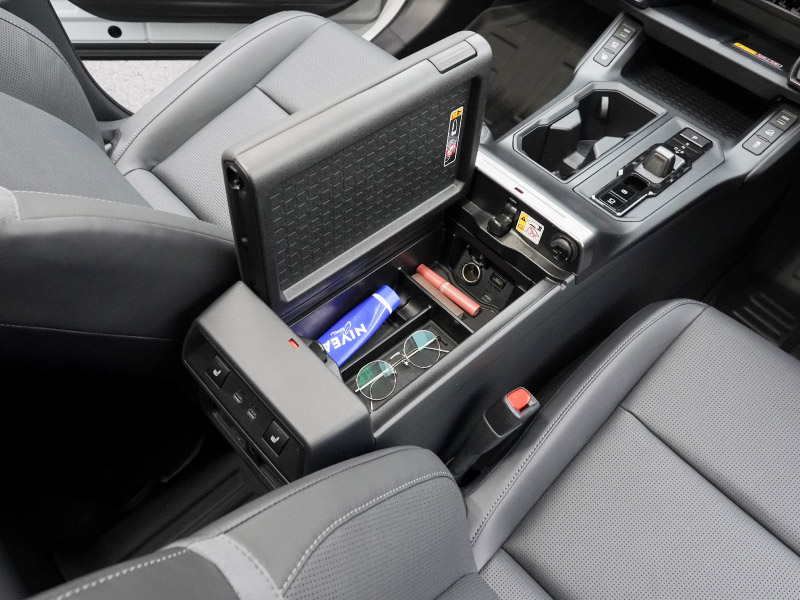 新型RAV4 60系 センターコンソールトレイ 1P ゴムマット付き ブラック 一段タイプ｜トヨタ TOYOTA ラブフォー AXAN64 CROWN SPORT カップホルダー 防水 水洗い アクセサリー パーツ アクセサリー インテリア 内装 便利 収納 小物入れ 社外 保護【予約販売/6月10日頃入荷予定】