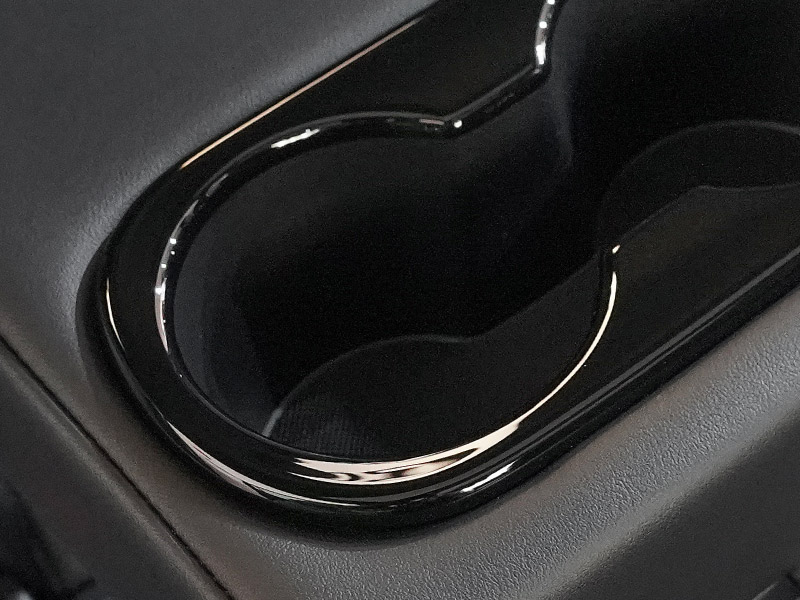新型カローラクロス プリウス 60系 50系 共通 リアドリンクホルダーパネル 1P ピアノブラック｜トヨタ TOYOTA COROLLA CROSS 2026年マイナーチェンジ後対応 PRIUS 専用 カスタム パーツ ドレスアップ アクセサリー インテリア 社外 保護 【メール便対象/代引き・配達日時指定不可】