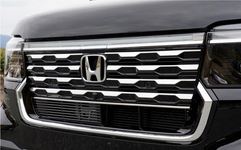 【アウトレット品】新型 N-BOXカスタム JF5 JF6 フロントグリル ガーニッシュ 8P 鏡面仕上げ ステンレス製｜ホンダ HONDA NBOX CUSTOM 専用 外装 フロント グリル カスタム パーツ アクセサリー 社外品 ドレスアップ