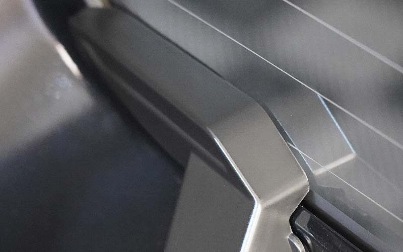 新型ジムニー JB64W 新型ジムニーシエラ JB74W ジムニーノマド JC74W リアガラスデフォッガーカバー 2P マットブラック｜スズキ SUZUKI JIMNY JB64 JIMNY SIERRA JB74 1型 2型 3型 4型 5型 JIMNY NOMADE JC74 1型 専用 パーツ リアデフォッガー 配線カバー 断線防止 配線保護 アクセサリー ドレスアップ