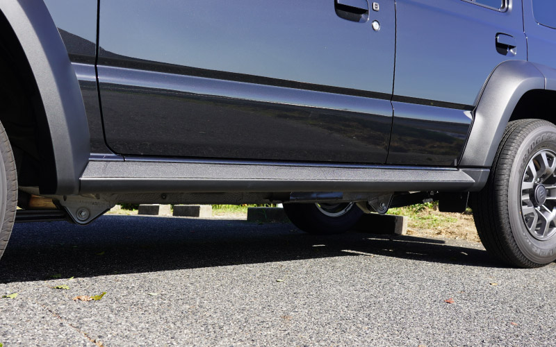 ジムニーノマド JC74W サイドリップガーニッシュ 4P ラプター塗装 ブラック｜スズキ SUZUKI JIMNY JC74 NOMADE 専用 カスタム 外装 サイド ドア パーツ ドレスアップ オプション アクセサリー 社外