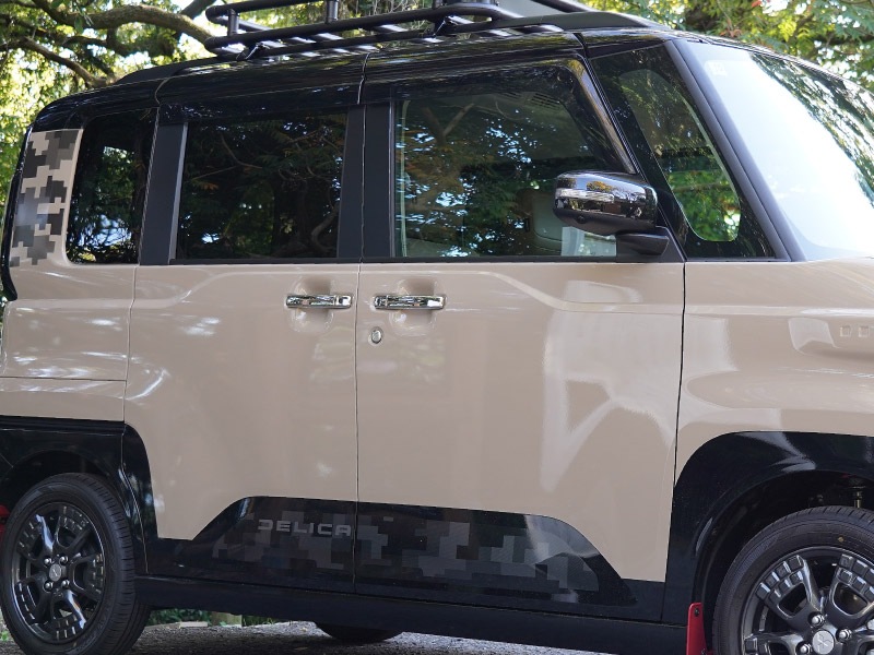 【アウトレット品】三菱 デリカミニ/ekスペース 日産 ルークス 共通 アウタードアハンドルカバー ガーニッシュ 8P メッキ仕上げ 2025年フルモデルチェンジ後対応｜MITSUBISHI DELICA MINI NISSAN ROOX 専用 外装 サイド カスタム パーツ