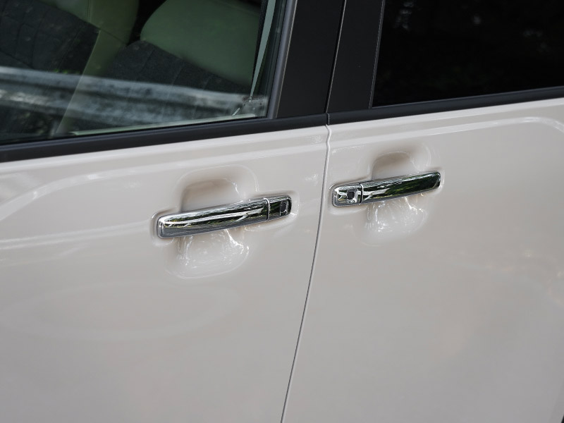【アウトレット品】三菱 デリカミニ/ekスペース 日産 ルークス 共通 アウタードアハンドルカバー ガーニッシュ 8P メッキ仕上げ 2025年フルモデルチェンジ後対応｜MITSUBISHI DELICA MINI NISSAN ROOX 専用 外装 サイド カスタム パーツ