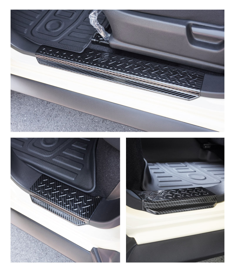 ジムニーノマド JC74W サイドステップ スカッフプレート 縞鋼板柄 左右セット 4P カーボン調 ｜スズキ SUZUKI JIMNY JC74 NOMADE 専用 保護パーツ ドレスアップ オプション アクセサリー 社外 カーパーツ 傷防止 サイドシル【予約販売/5月30日頃入荷予定】