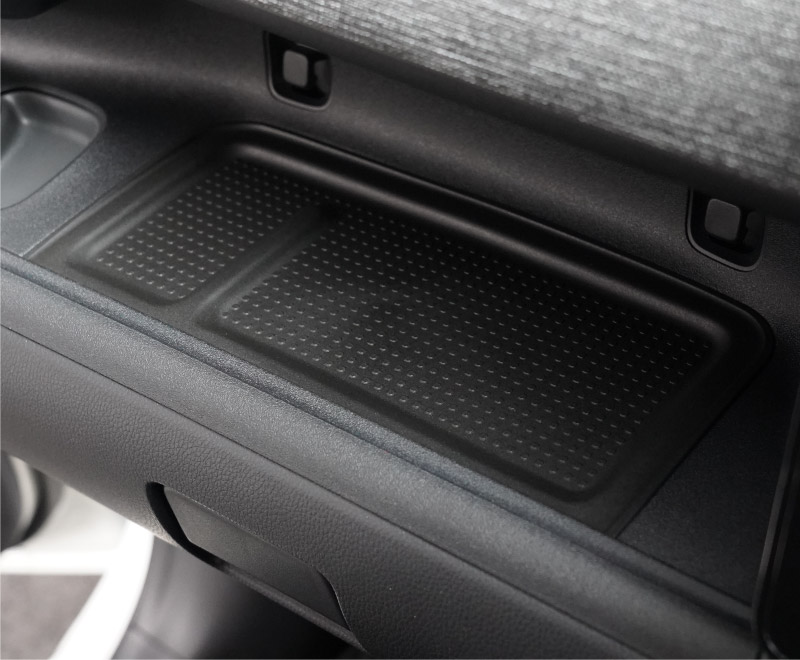 新型シエンタ 10系 助手席 アッパー オープントレイ カバー 1P ブラック｜トヨタ TOYOTA SIENTA 10 MXP系 MXPL10G MXPC10G MXPL15G 専用 内装 収納 カスタム インテリア ドレスアップ アクセサリー 社外品 エアロ【メール便対象/代引き・配達日時指定不可】