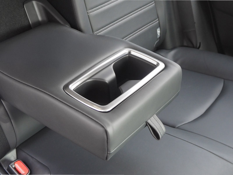 新型RAV4 60系 RAV4 50系 RAV4 PHV リヤカップホルダーカバー 1P 選べる2カラー サテンシルバー/艶有ブラックヘアライン｜トヨタ TOYOTA ラブ４ 50系 カスタム 専用 パーツ インテリア パネル ドレスアップ アクセサリー 社外品