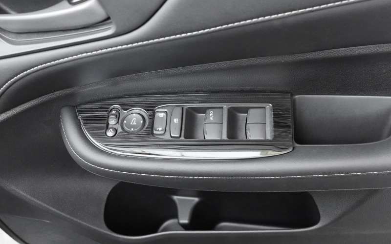WR-V ウィンドウスイッチベース インテリアパネル 4P 艶有りブラックヘアライン｜ホンダ HONDA WRV DG系 専用 内装 インテリア パネル カスタム パーツ ドレスアップ アクセサリー 社外品