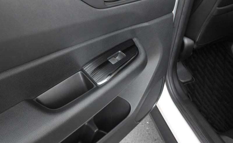 WR-V ウィンドウスイッチベース インテリアパネル 4P 艶有りブラックヘアライン｜ホンダ HONDA WRV DG系 専用 内装 インテリア パネル カスタム パーツ ドレスアップ アクセサリー 社外品