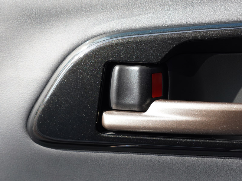 ���饦�󥹥ݡ��� ���饦�󥯥��������С� ���饦�󥨥��ơ��� ���� ����ʡ��ɥ��ϥ�ɥ� ����ƥꥢ�ѥͥ� 4P �֥�å��ѡ����TOYOTA �ȥ西 CROWN SPORT CROSSOVER ESTATE TZSH35 AZSH35  AZSH39W AZSH38W ���� ���� �ɥ��Υ� �ѥͥ� �������� �ѡ��� �ɥ쥹���å� ���ץ���� ���������꡼ �ҳ���